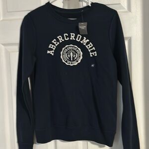 Abercrombiebie crew neck brand new!!